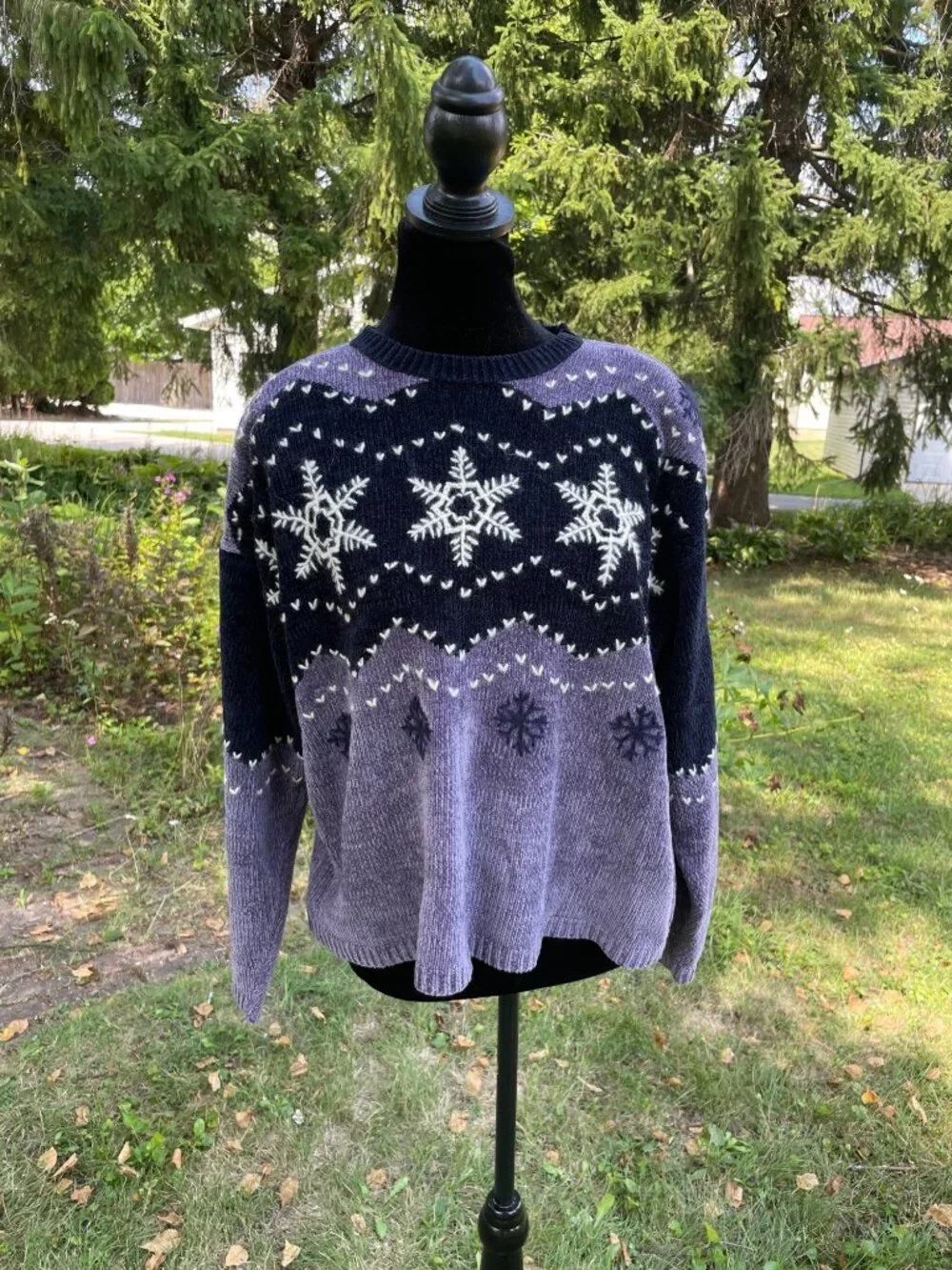 Vintage 90s Sweater Chenille Holiday Snowflake Purple XL Hand Embroidered Soft